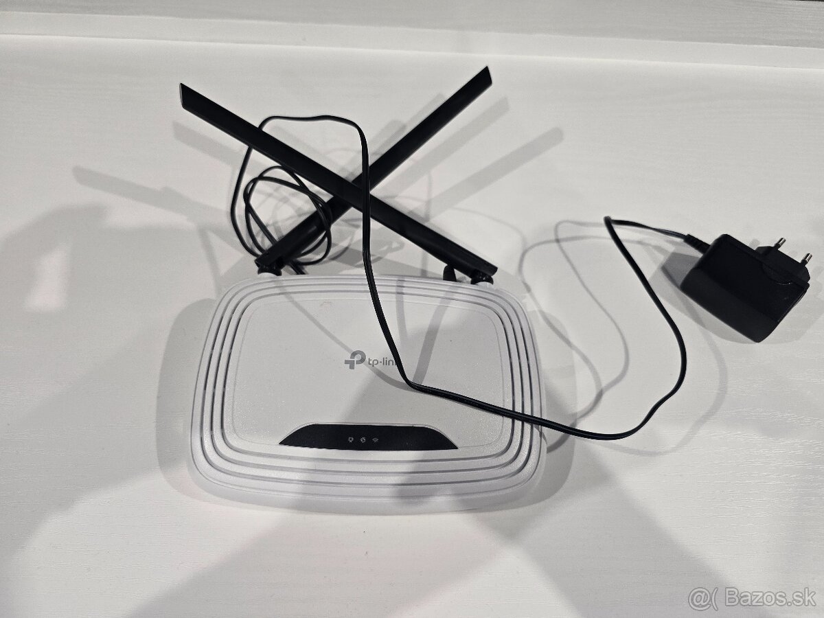 TP link router 300mb/s 15e nevyuzita