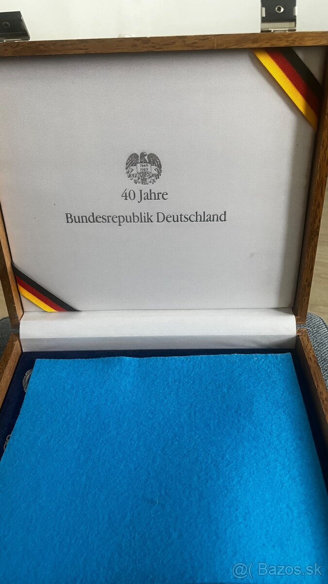 Zberateľská sada medailónov / relikviárov