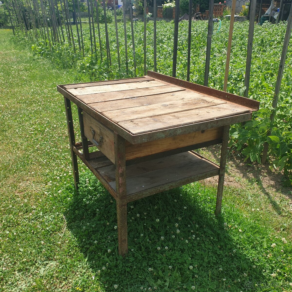 Pracovný stôl pong