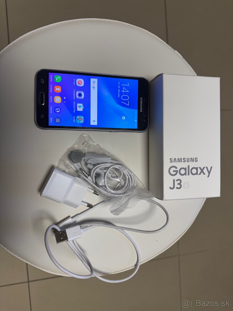 Samsung J3 (2016)