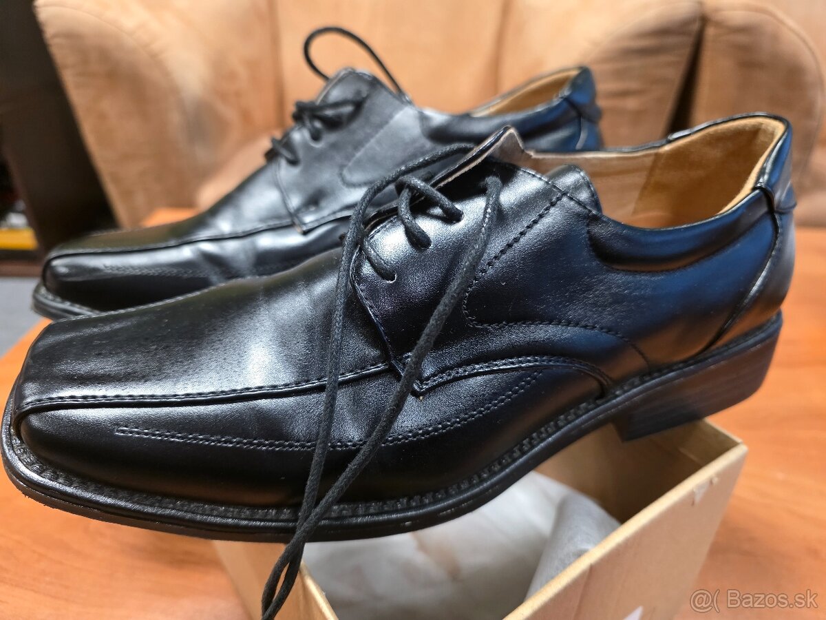 Spoločenské topánky JULI 39