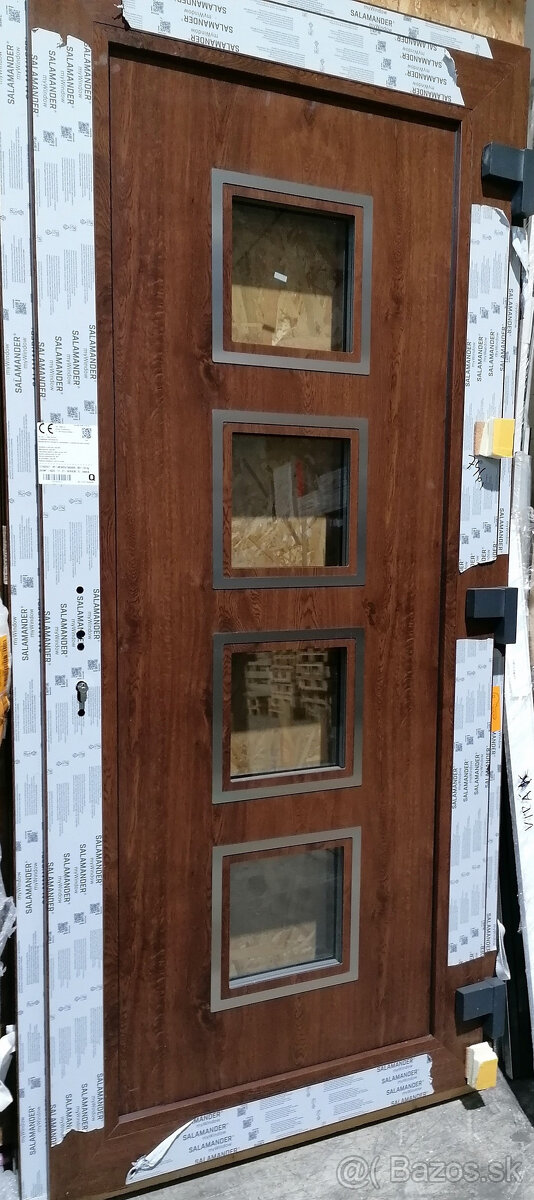 Vchodové dvere 1050x2200