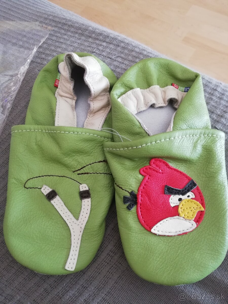 Capacky, barefoot - Angry Birds