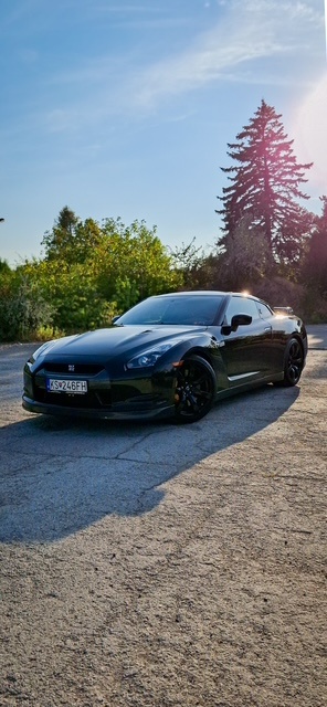 Nissan GTR