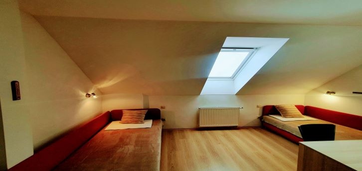 Amnis Student House-2-lôžkové izby pre študentky