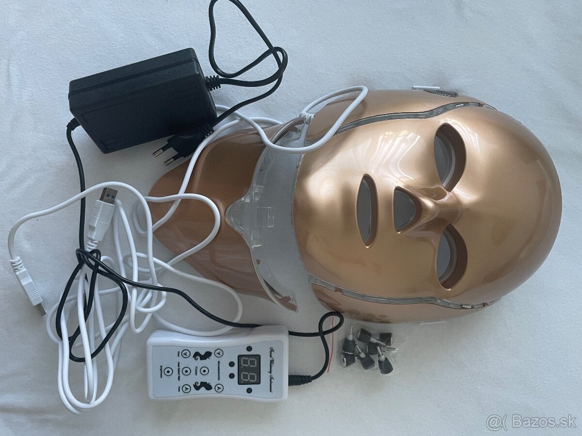 PALSAR7 ošetrujúca LED maska