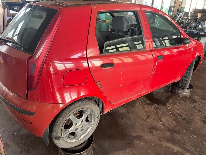 Fiat Punto 2 1.2 kód motora 188A4000