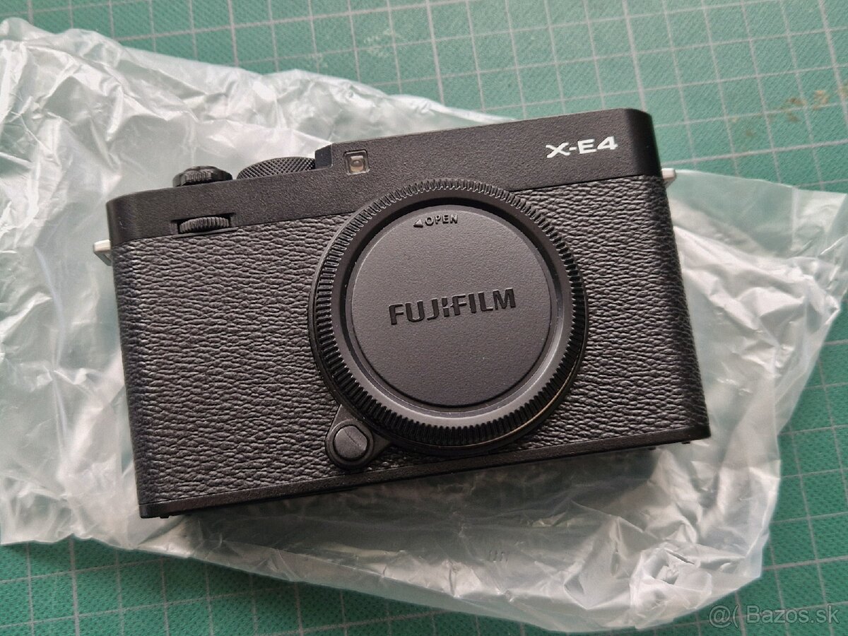 Fujifilm X-E4