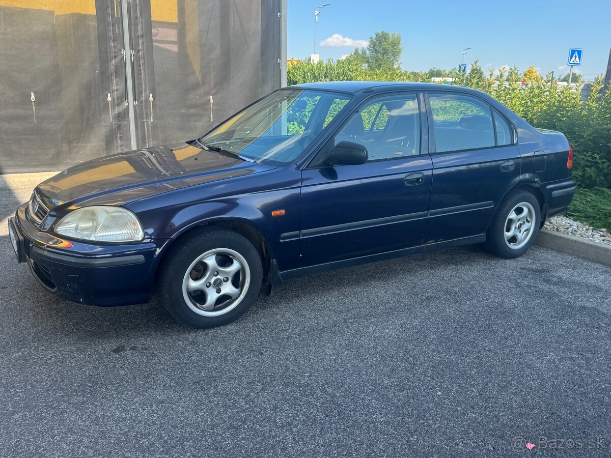 Honda Civic 1.5 V-tec sedan