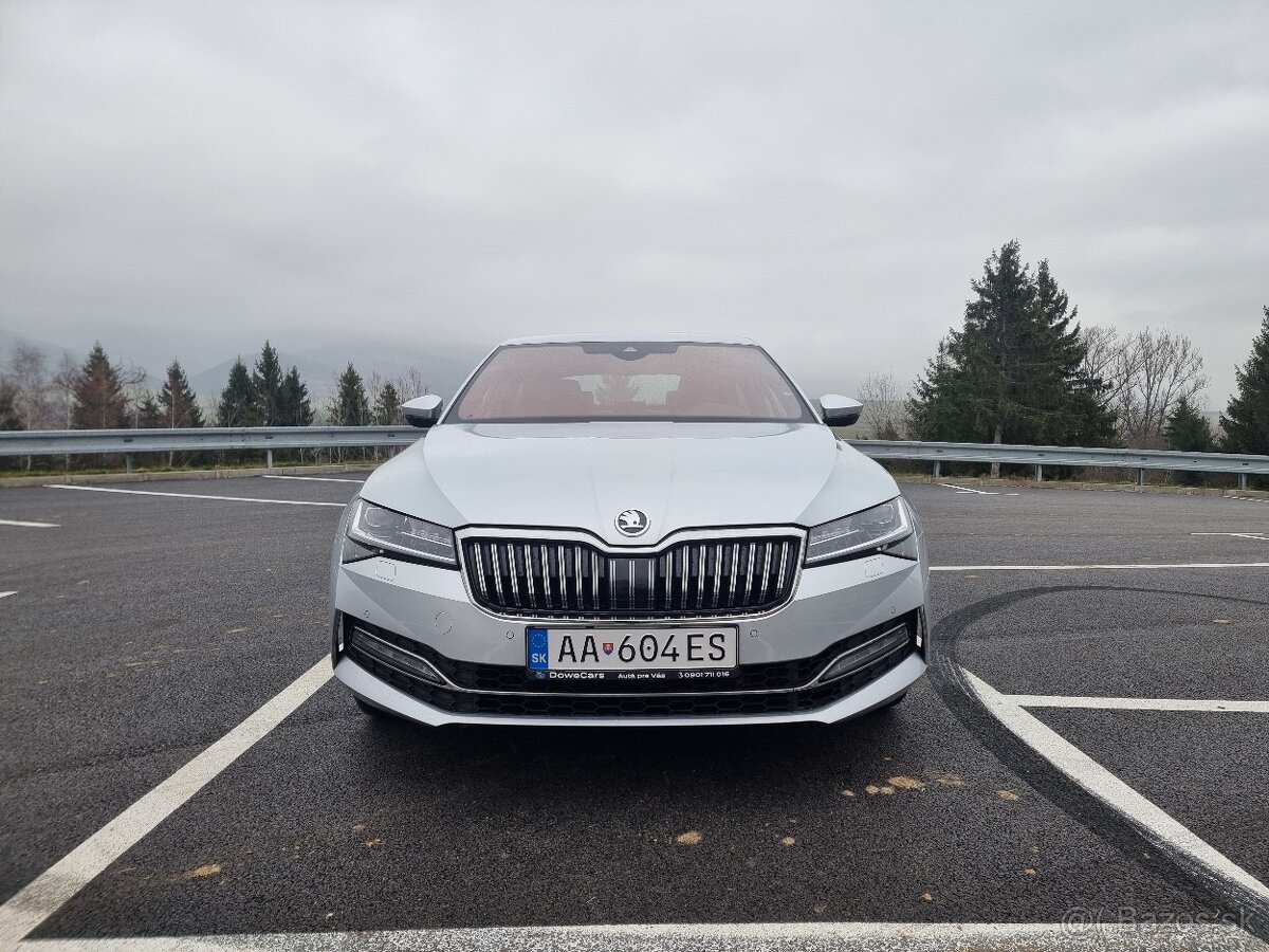 Škoda Superb 2.0 TSI 4x4 Laurin & Klement (2023)
