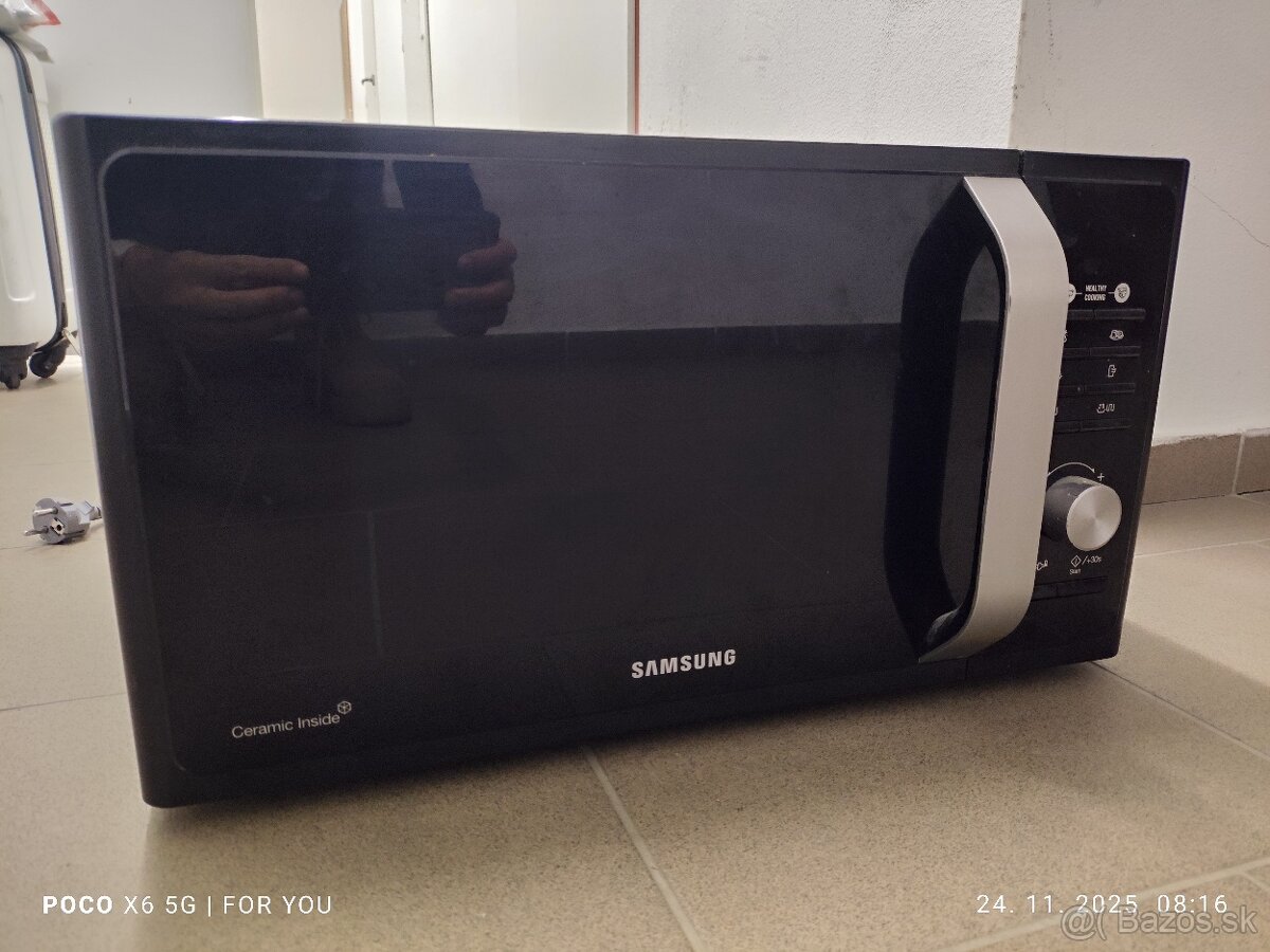 Samsung Mikrovlnná rúra  - model  MG23F301TAK