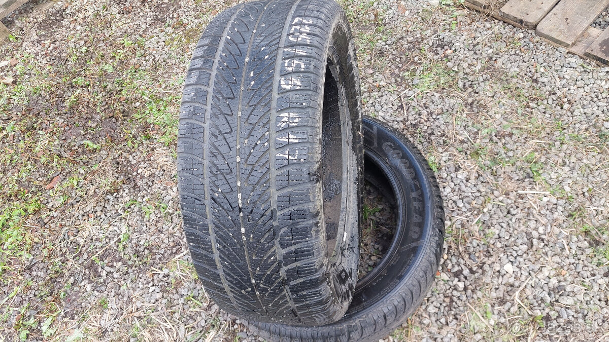 225/55R17 GOOD YEAR