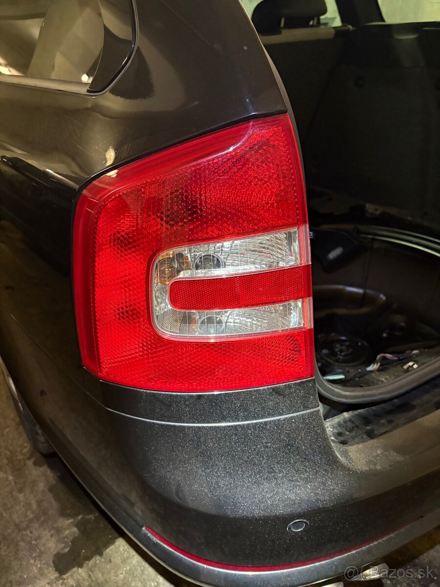 Zadné svetla Octavia 2 Combi