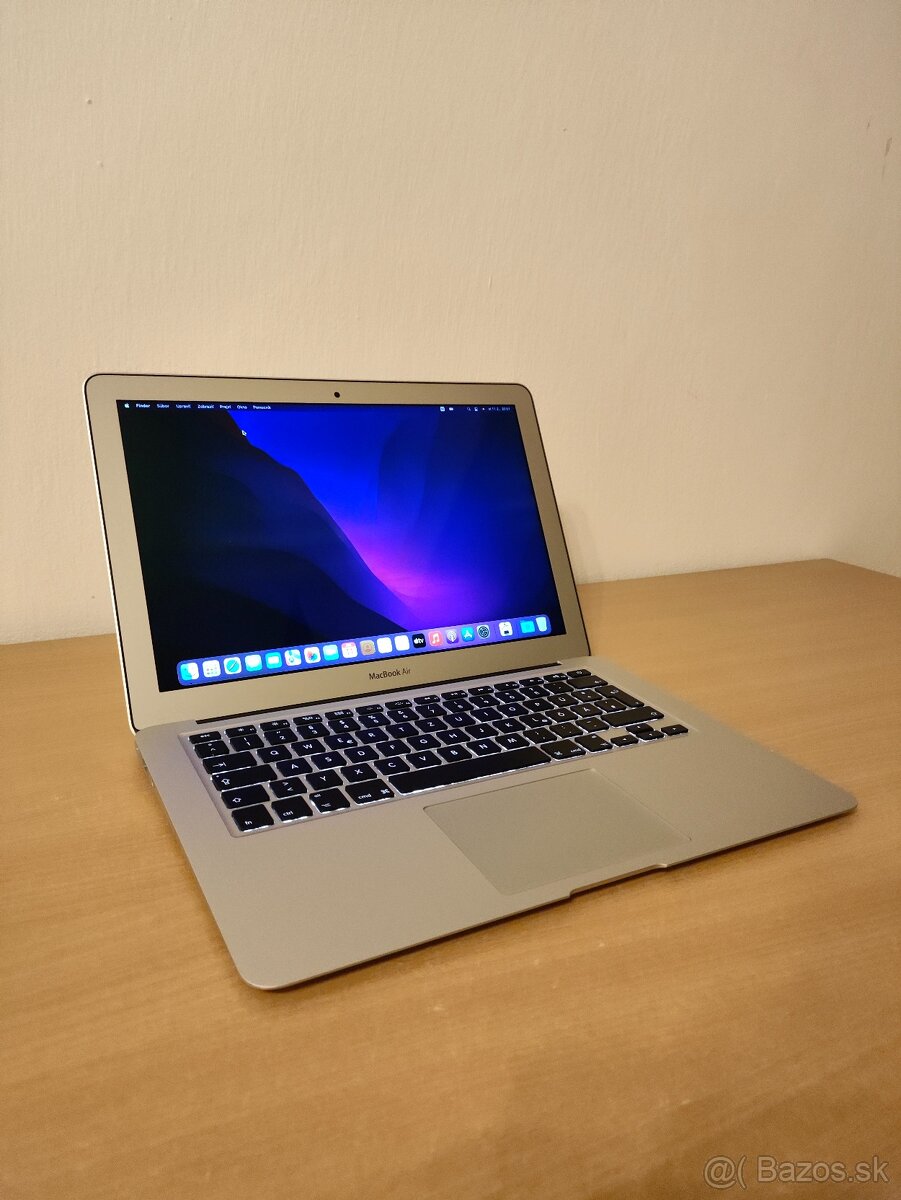 MacBook Air 13 2017 | Core i5 • 8GB • SSD