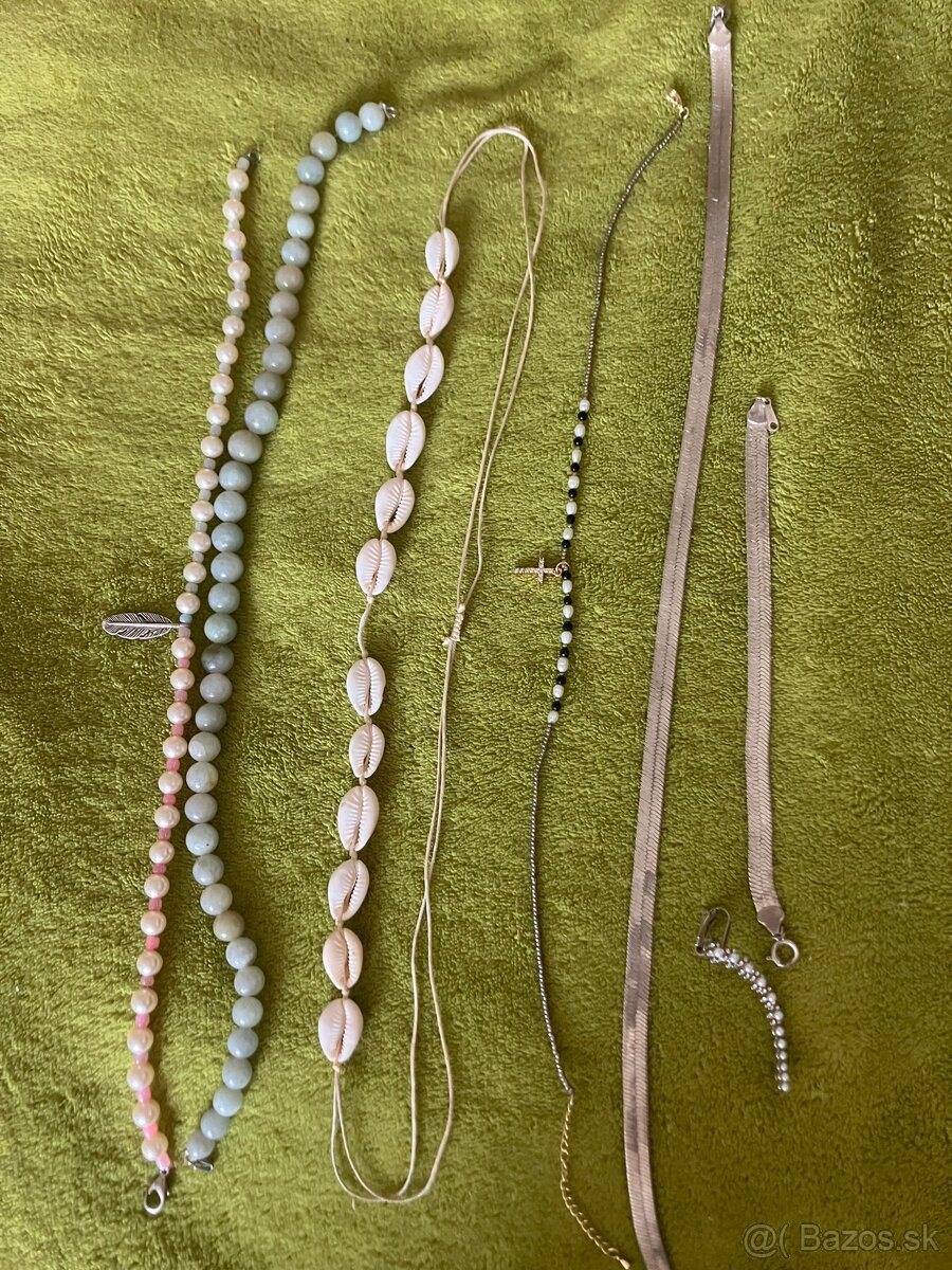 sada náhrdelníkov