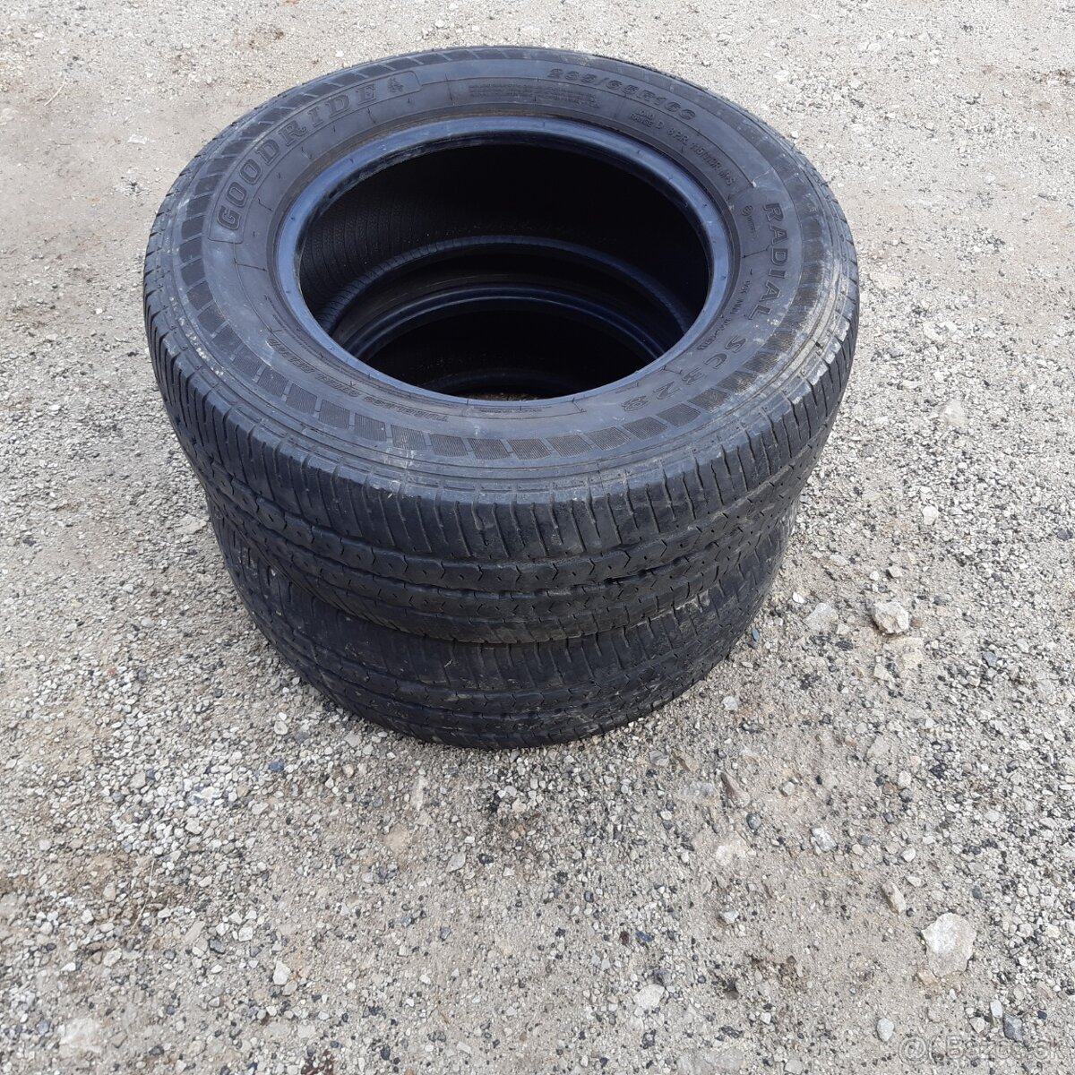 Predam pneu 235/65R16 C