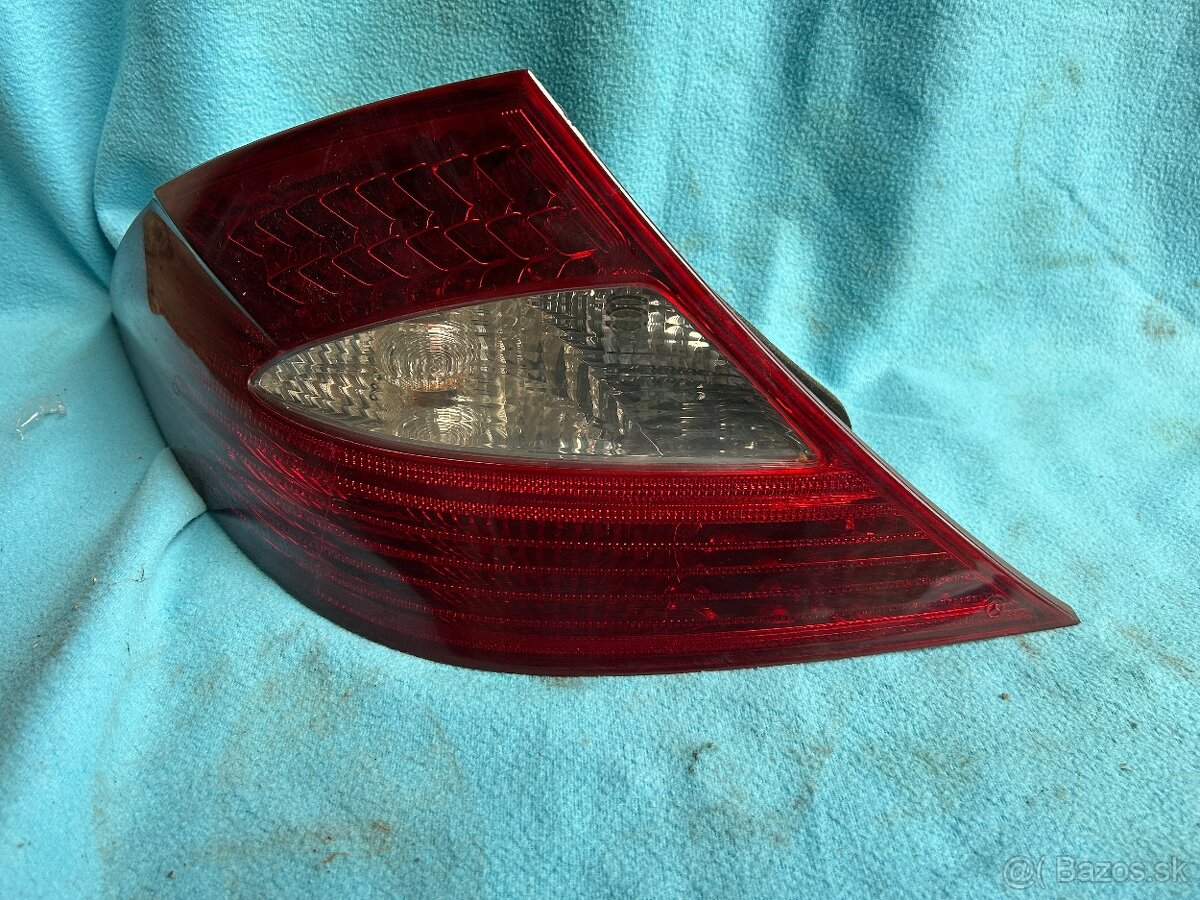 Mercedes CLS W219 A2198200164