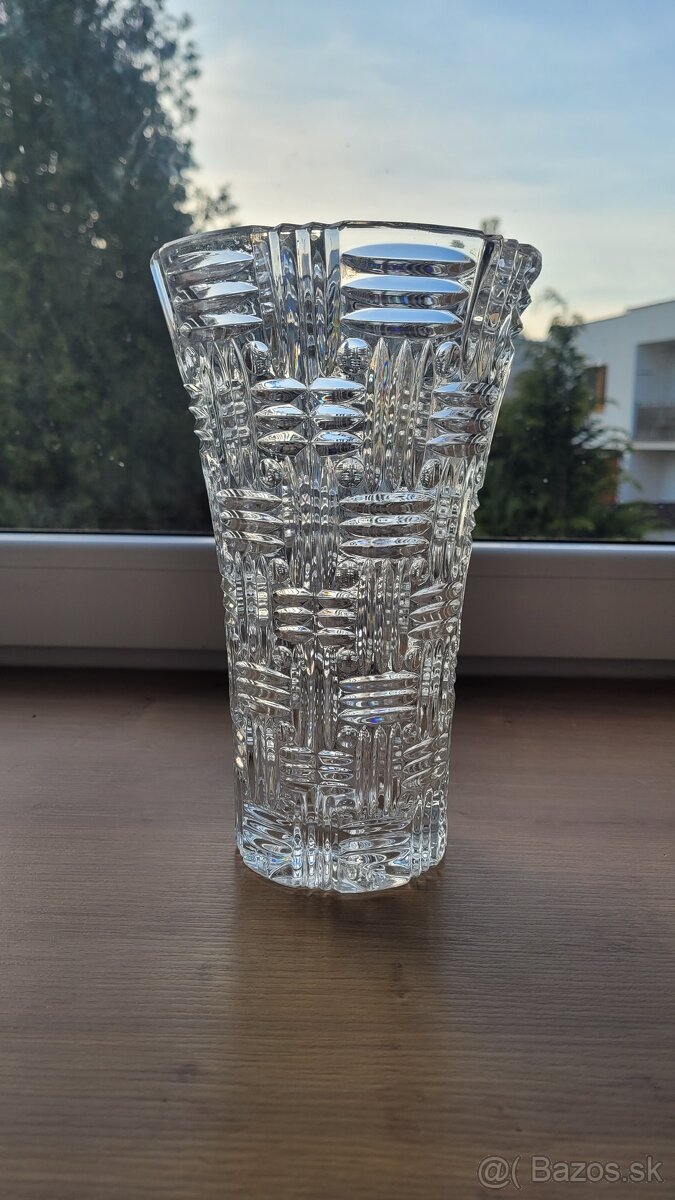 Krištáľová váza, misa, poháre