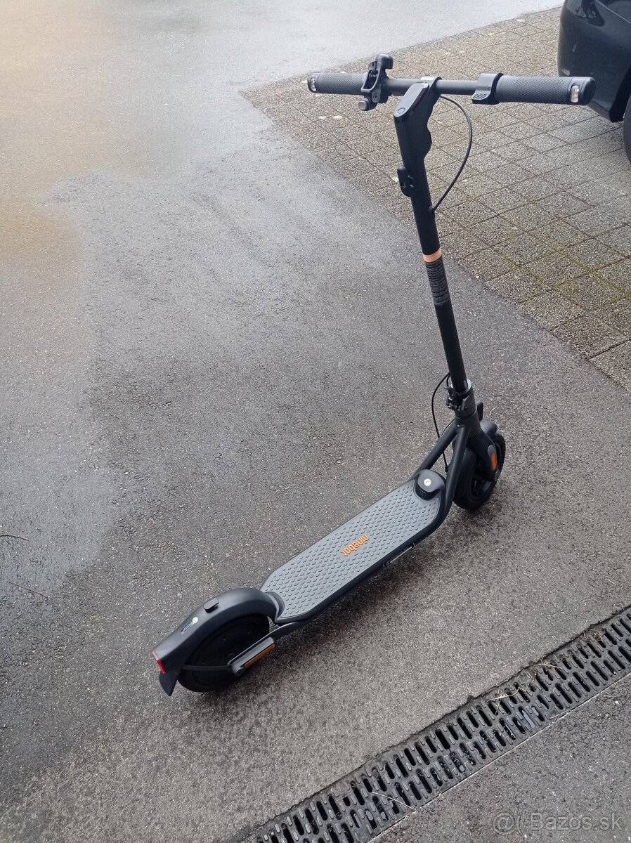 Kolobezka Ninebot KickScooter F2 E
