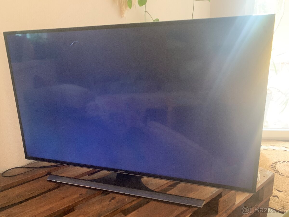 TV Samsung UE48JU6472U na nahradne diely