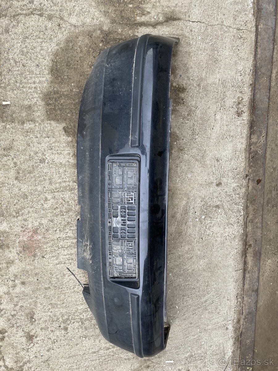 Predam zadný nárazník na Seat Leon mk1