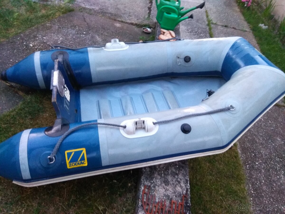 Čln Zodiak C200