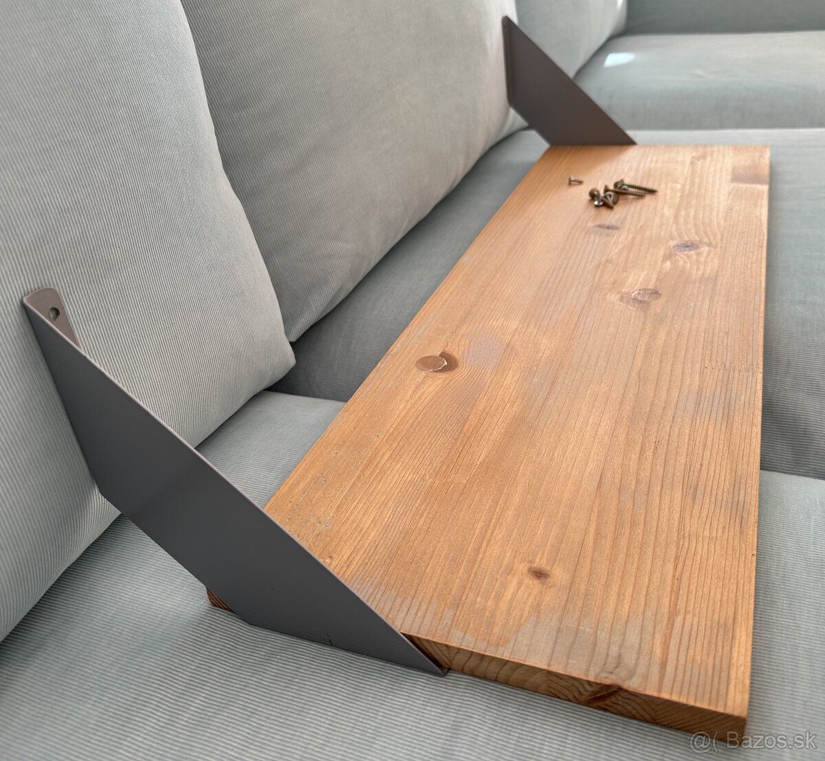 IKEA POLIČKA závesná Fabian za 10EUR