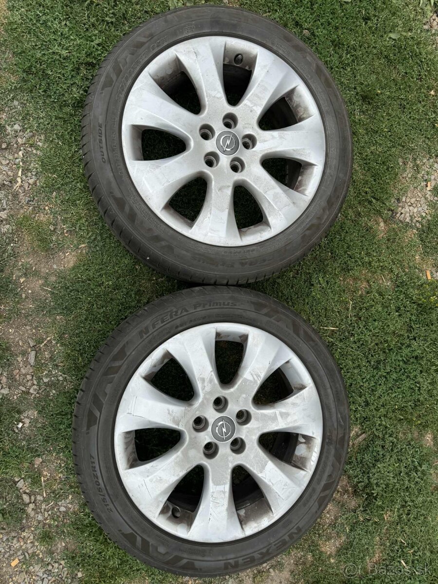 Nexen pneumatiky komplet sada disky 215/50 R17