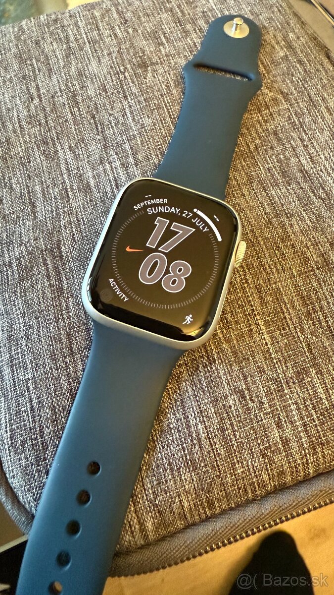 Apple Watch Series 9, 45mm Silver, Storm Blue S/M GPS