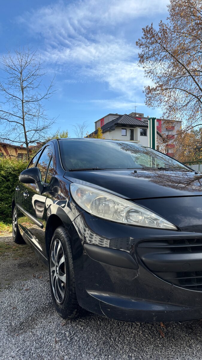 Peugeot 207 5P 1.4 E 2009