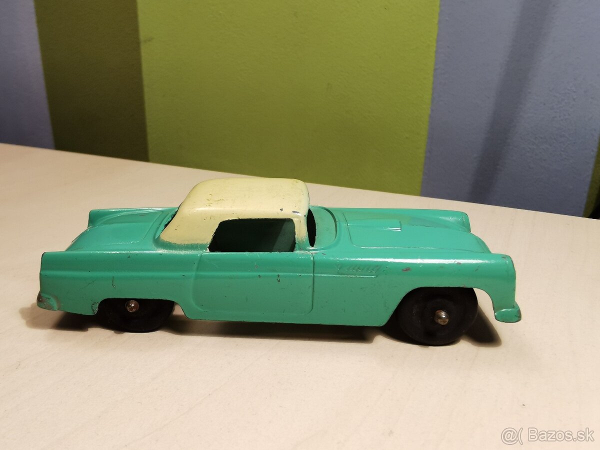RARITKA Tootsietoy USA Ford Thunderbird