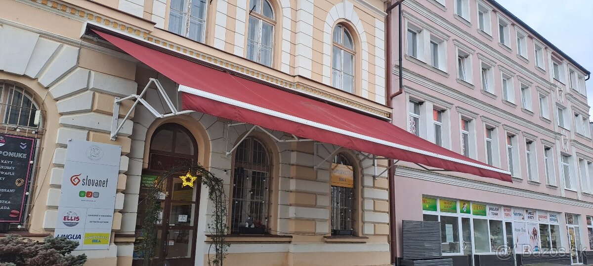 výsuvná markiza elektricka