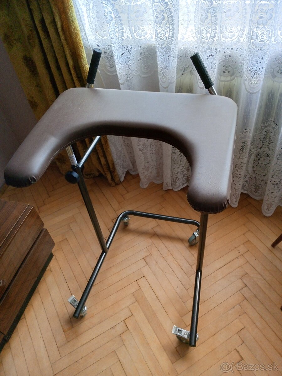 Pomôcka na chodenie