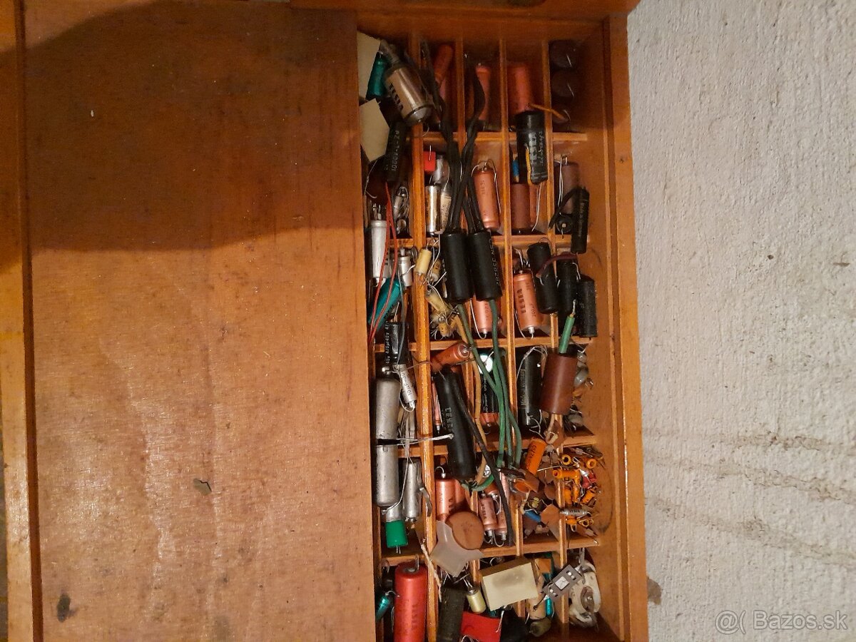 STARA VOJENSKA ELEKTRONIKA 8