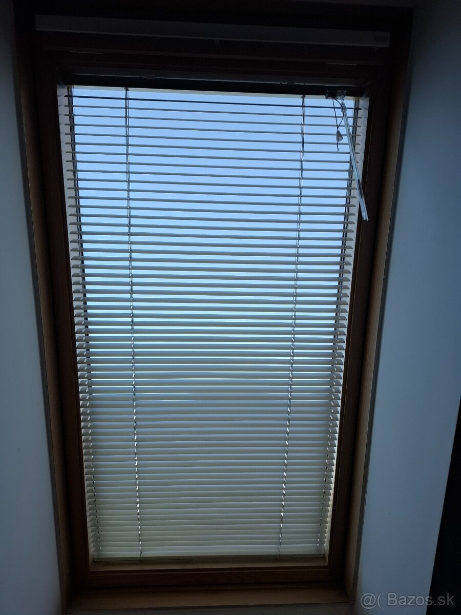 Strešné okná/ Velux GGL M08 - 2 ks