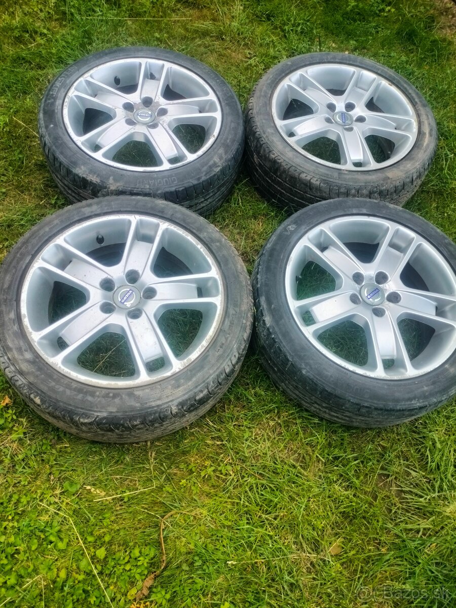Predám kolesá na Volvo R17 rozteč dier je 5x108
