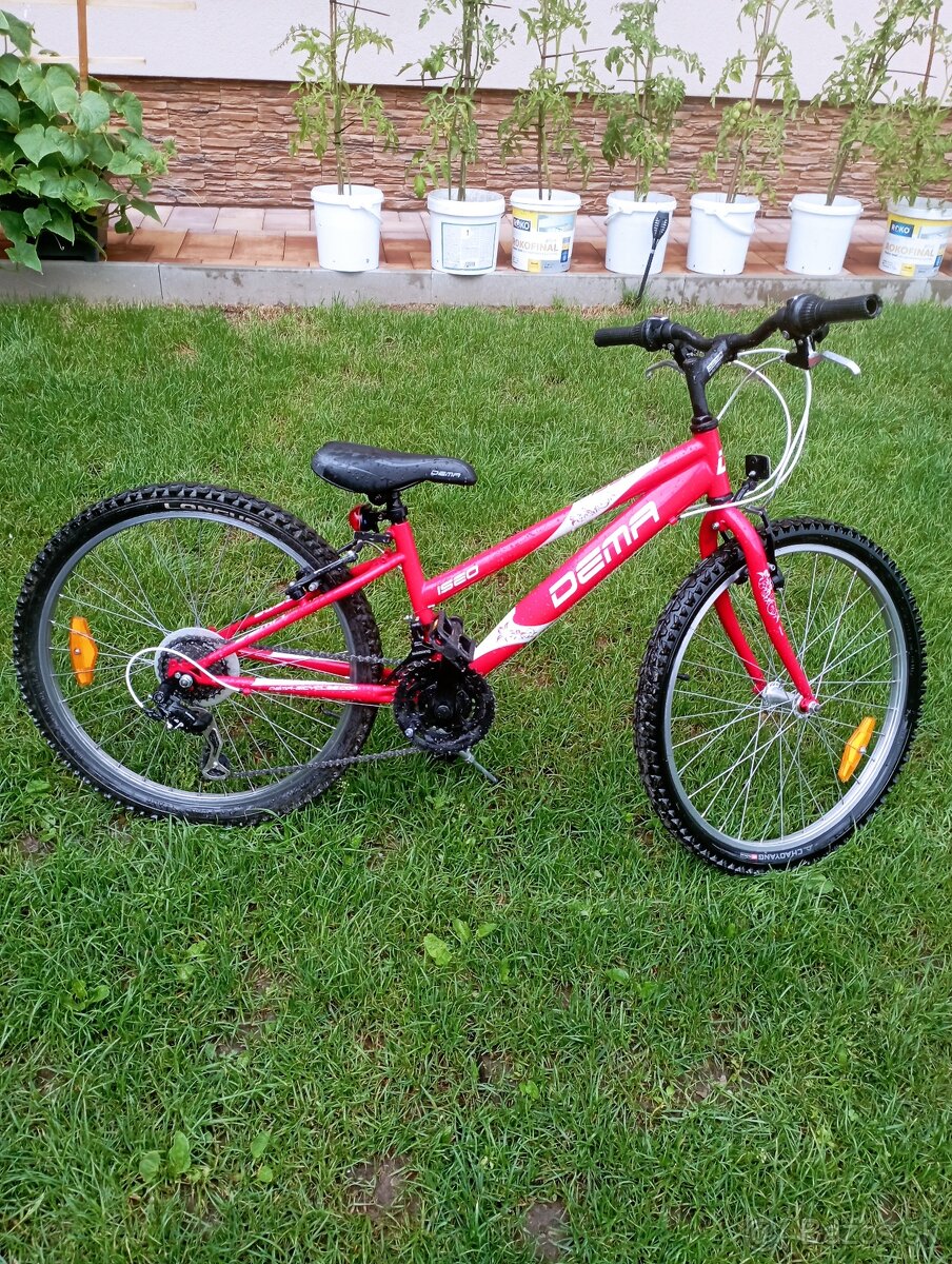 Dievčenský bicykel
