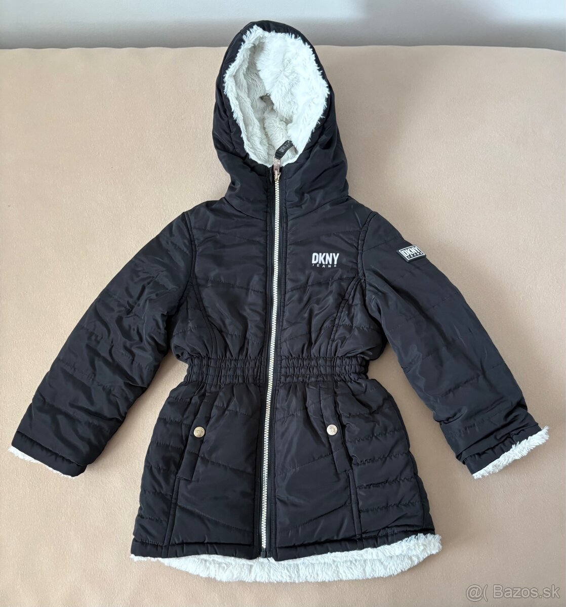 ZIMNÁ BUNDA DKNY - v. 116