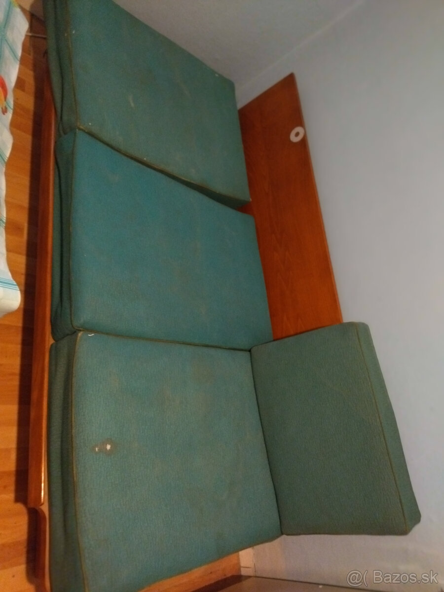Predám historický rozťahovcí gauč