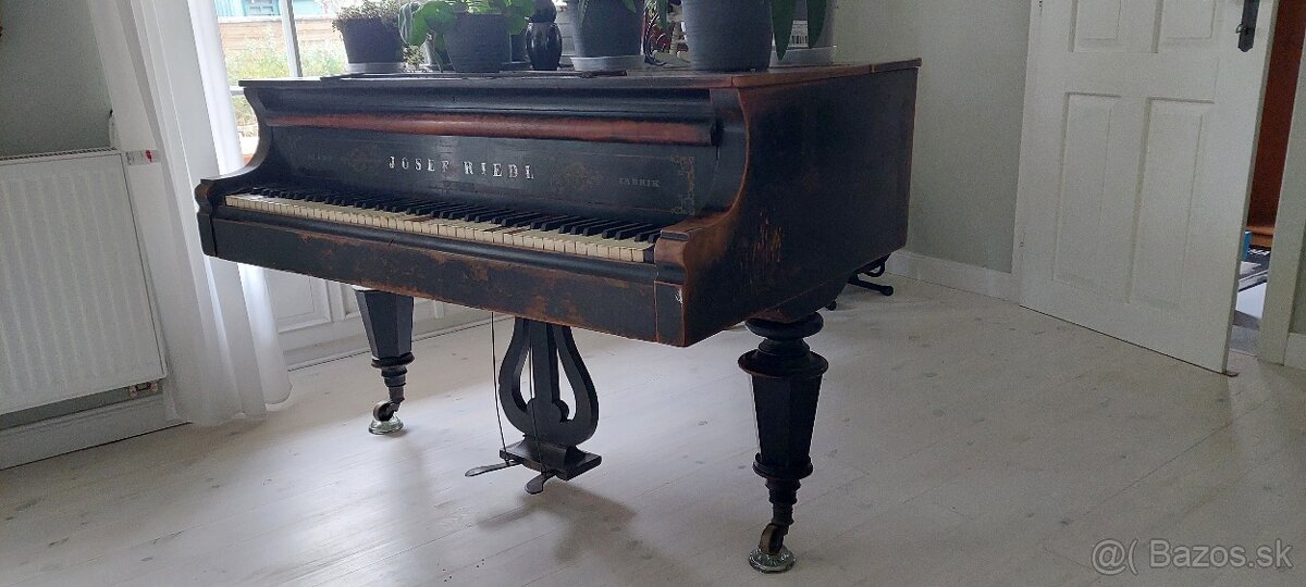 Starožitné krídlo na predaj