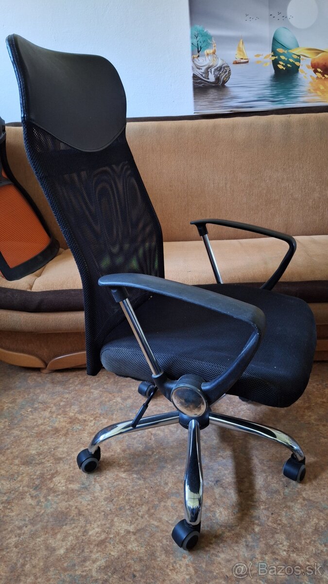 Kancelárske stoličky