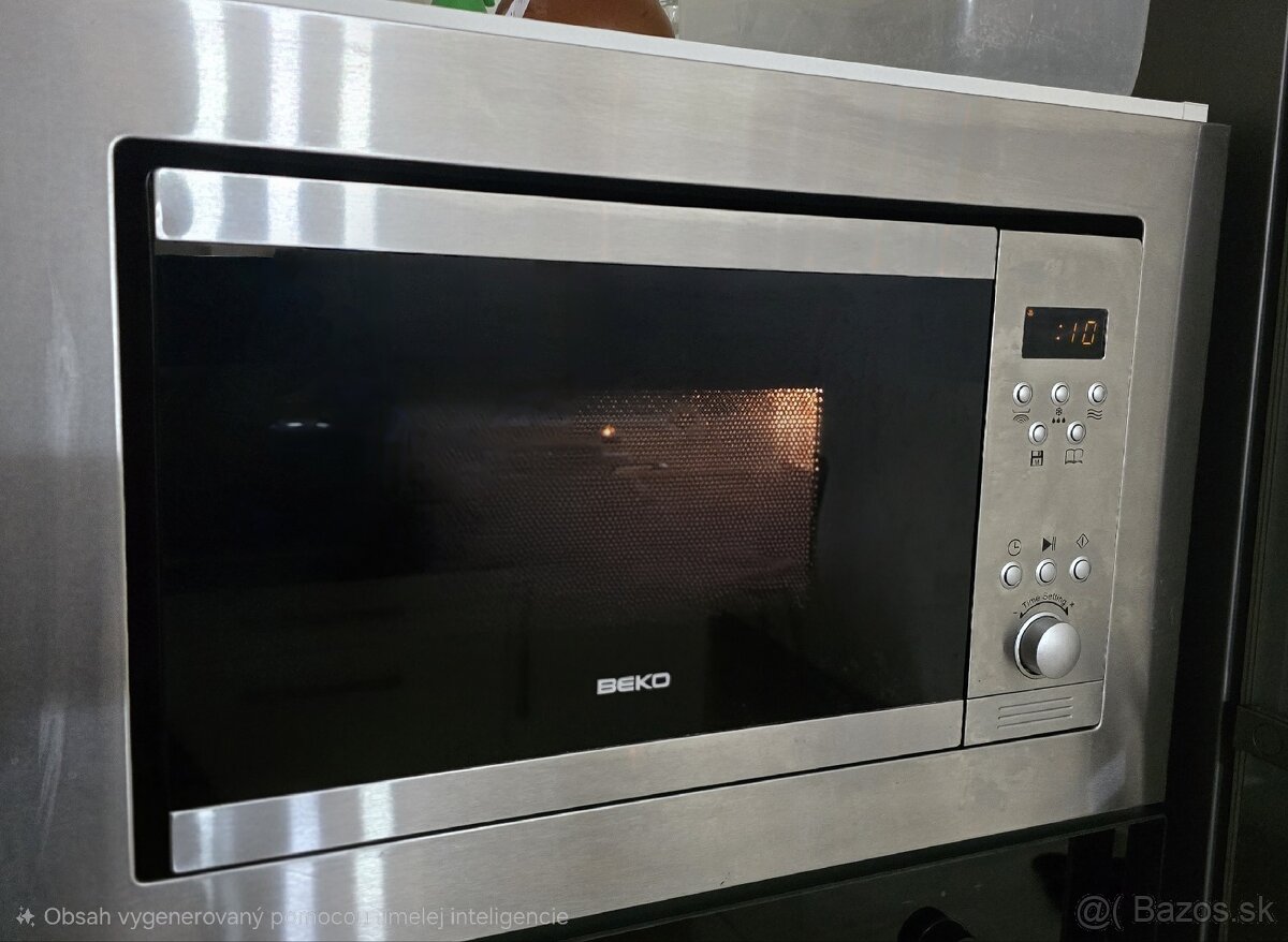 Vstavaná mikrovlnka Beko.