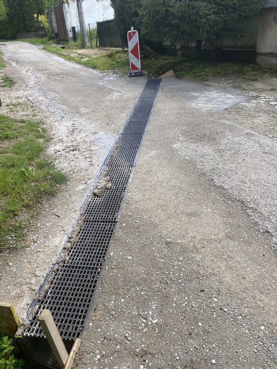 Odtokový žľab