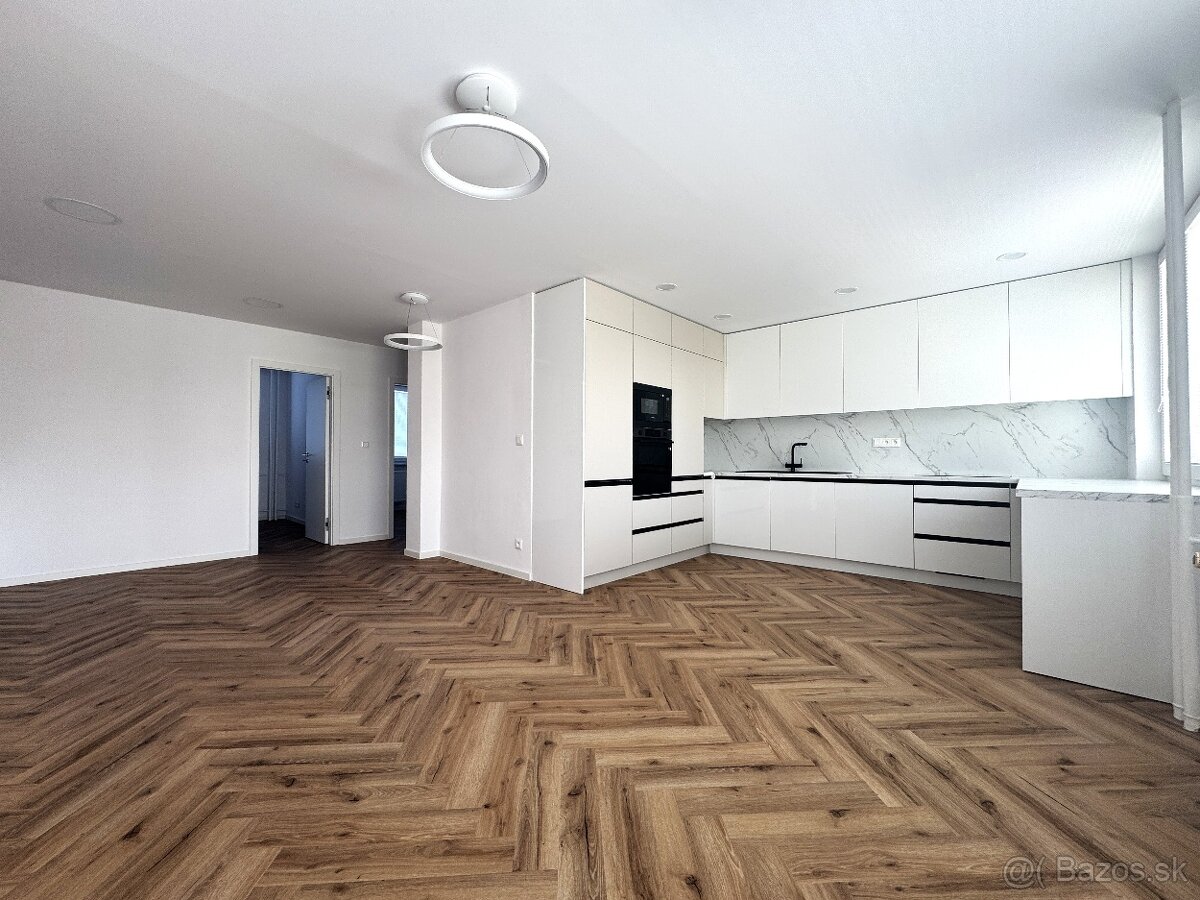 KOŠICE - KRÁSNY 4IZBOVY BYT - KOMPLETNÁ REKONŠTRUKCIA,LOGGIA