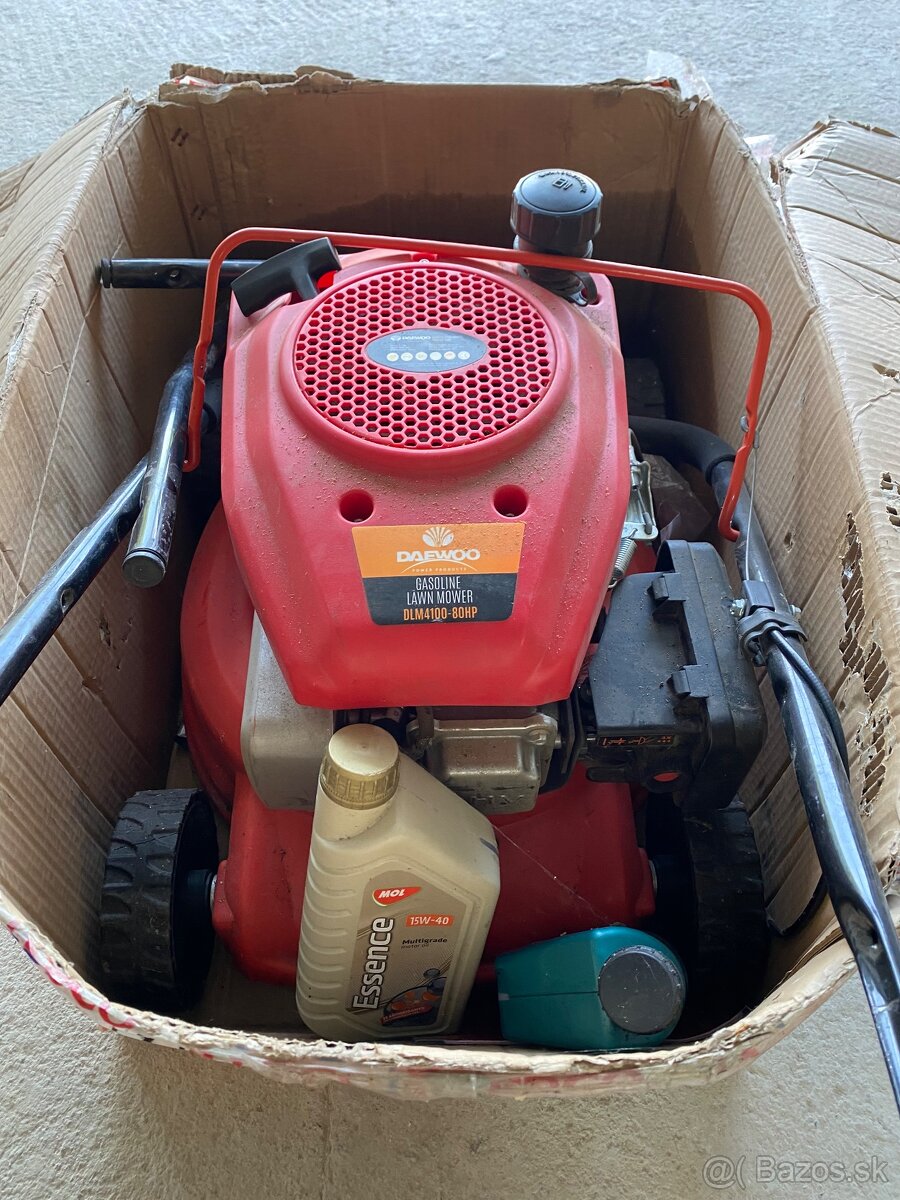 Benzínová kosačka Daewoo, 79 cm3, 1,7 hp, 39,5 cm, DLM4100-8