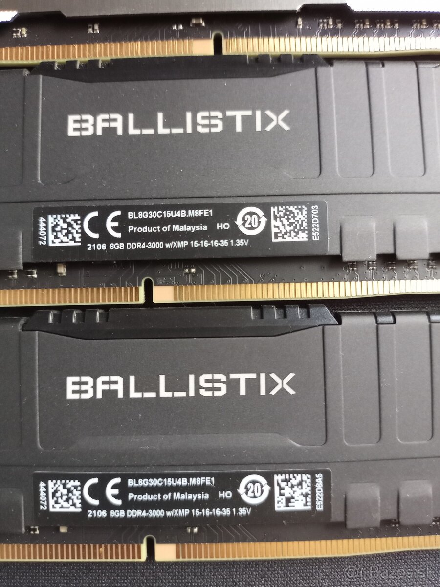 Crucial 16 GB KIT DDR4 3000 MHz CL15 Ballistix Black