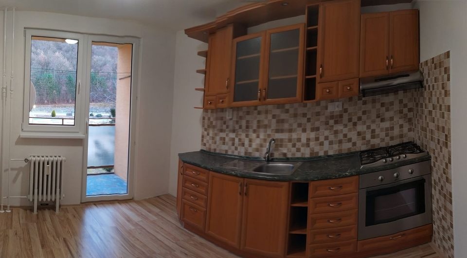 Prenajmem 3-izb. byt + loggia, 77m2 na Šípku zrekonštruovaný