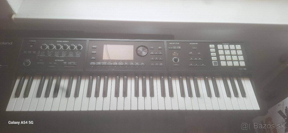 Predám Roland FA 06