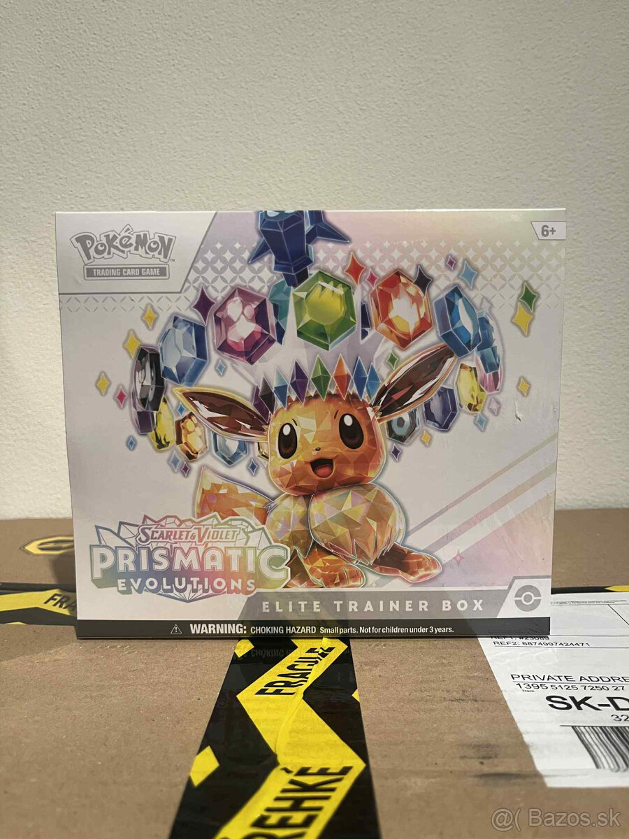 Pokemon Prismatic Elite trainer box