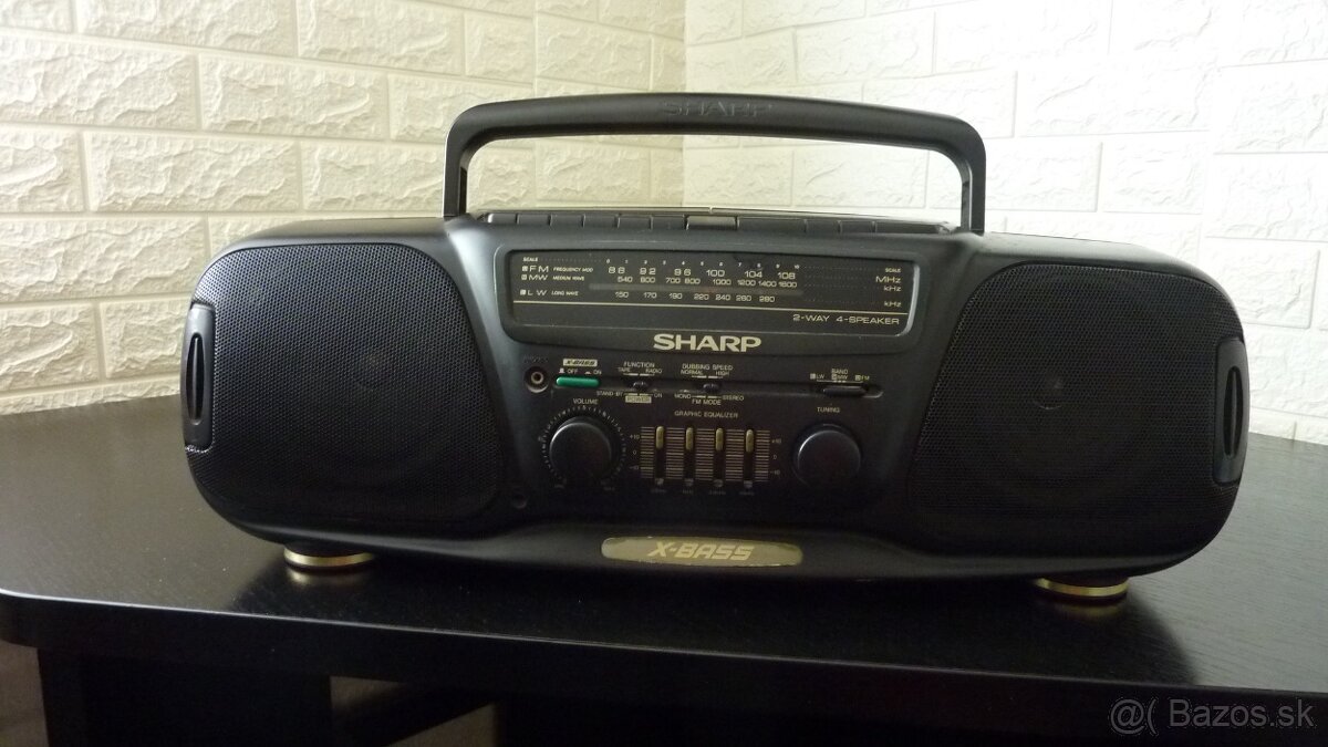 Stereo radio magnetofon SHARP WQ-700